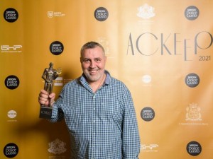 Стефан Цанев донесе „Аскеер“ на Христо Мутафчиев