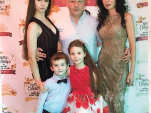 Станишев дипломира дъщеря си (СНИМКИ)
 