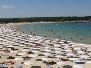 Безобразие! Медици скубят курортисти по морето