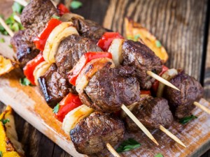 Вкусни идеи за летни шишчета 
 