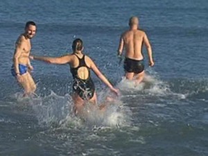 Къпането в морето може да причини инфаркт!
