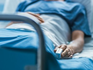 Обявиха жива баба за починала