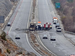Ужасяваща трагедия! 4-годишни близначета сред изгорелите в македонския рейс 