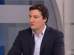 Крум Зарков с палат за 310 бона
 