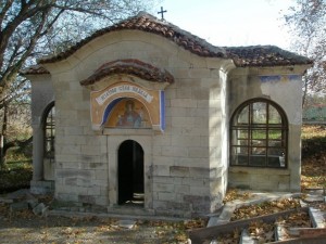 Сляпо дете прогледнало от водата на аязмо край Банско
