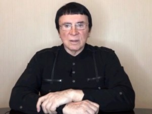 Кашпировски идва в България наесен
 