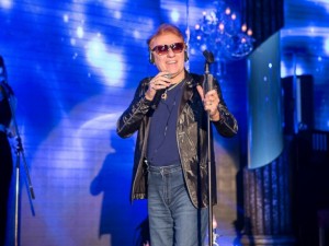 Васил Найденов си купи огледала за 20 хиляди лева
 