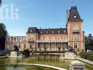 Властта почива за 800 лева на нощ в „Евксиноград“
 