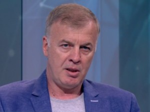 Новите собственици правят Сираков почетен президент на &bdquo;Левски&ldquo;
&nbsp;