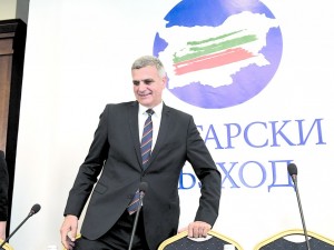 Стефан Янев, лидер на партия „Български възход“: Чуваме се редовно с Румен Радев, имаме 
много общи визии за развитието на България