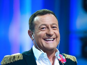 Рачков води „Звездите в нас“, Азис спряган за жури
 