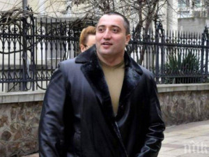 Митьо Очите се жали пред съда, карал с една инвалидна пенсия 
 