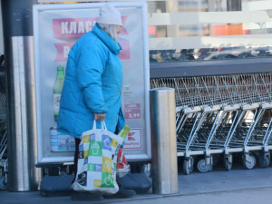 Дерат кожата на бедния българин с високи цени, държавата бездейства 
 