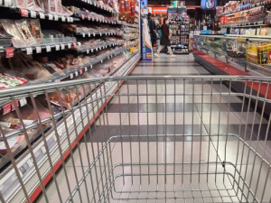 Започват масови проверки на цените на храните в магазините