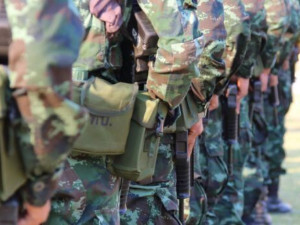 Военно обучение за учениците от X и XI клас