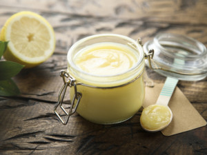 Свежи ястия с лимони
 