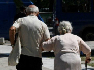 Лошо: 70% от българите едва свързват двата края