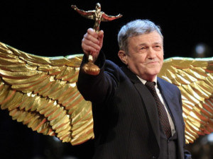 Мавро на 80, моли се на света Богородица за здраве