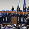 30 дни толеранс към кабинета и войната започва
 