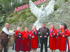 Ой, Доналд, Доналд: Евробаби от Забърдо възпяха Тръмп