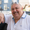 Любо Нейков продава „костюми за дебели“ (Снимки)
