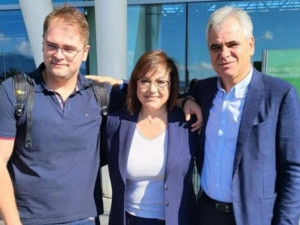 Синът на Корнелия Нинова със 180 хил. долара заплата