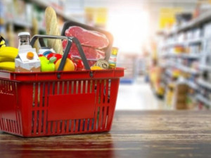 Потребителската кошница достигна 100 лева