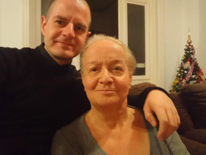 Синът на Алена: Обичам те, мамо, сърцето ми е разбито!

 