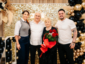 Бабата на Карлос Насар одобри снахата (Снимки)
