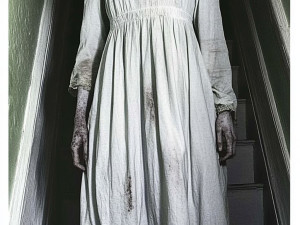 Женски вампир избива мъже
