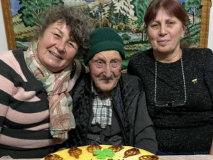 Дядо Ибрям на 104 без очила и лекарства
 