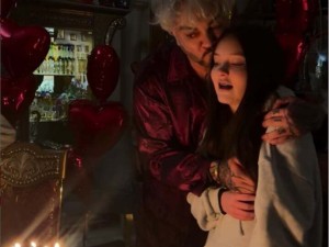 Филип Киркоров обсипа Алла-Виктория с луксозни подаръци (Снимки)