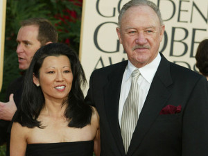 Продадоха имението, в което откриха мъртви Джийн Хекман и жена му
