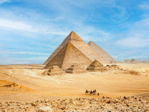 Извънземни са построили пирамидите?
