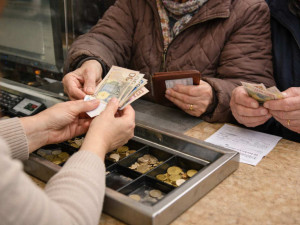 Средната пенсия вече е над 500 евро,&nbsp;но стига ли за живота