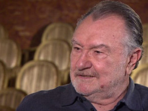 Големият Васил Михайлов:&nbsp;Отказах се от депутатската си заплата,&nbsp;политиката е мръсна работа